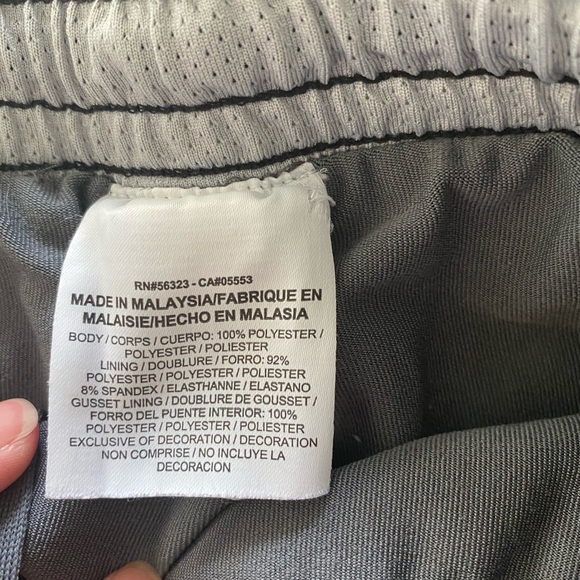 Nike Running Shorts - Picture 3 of 3